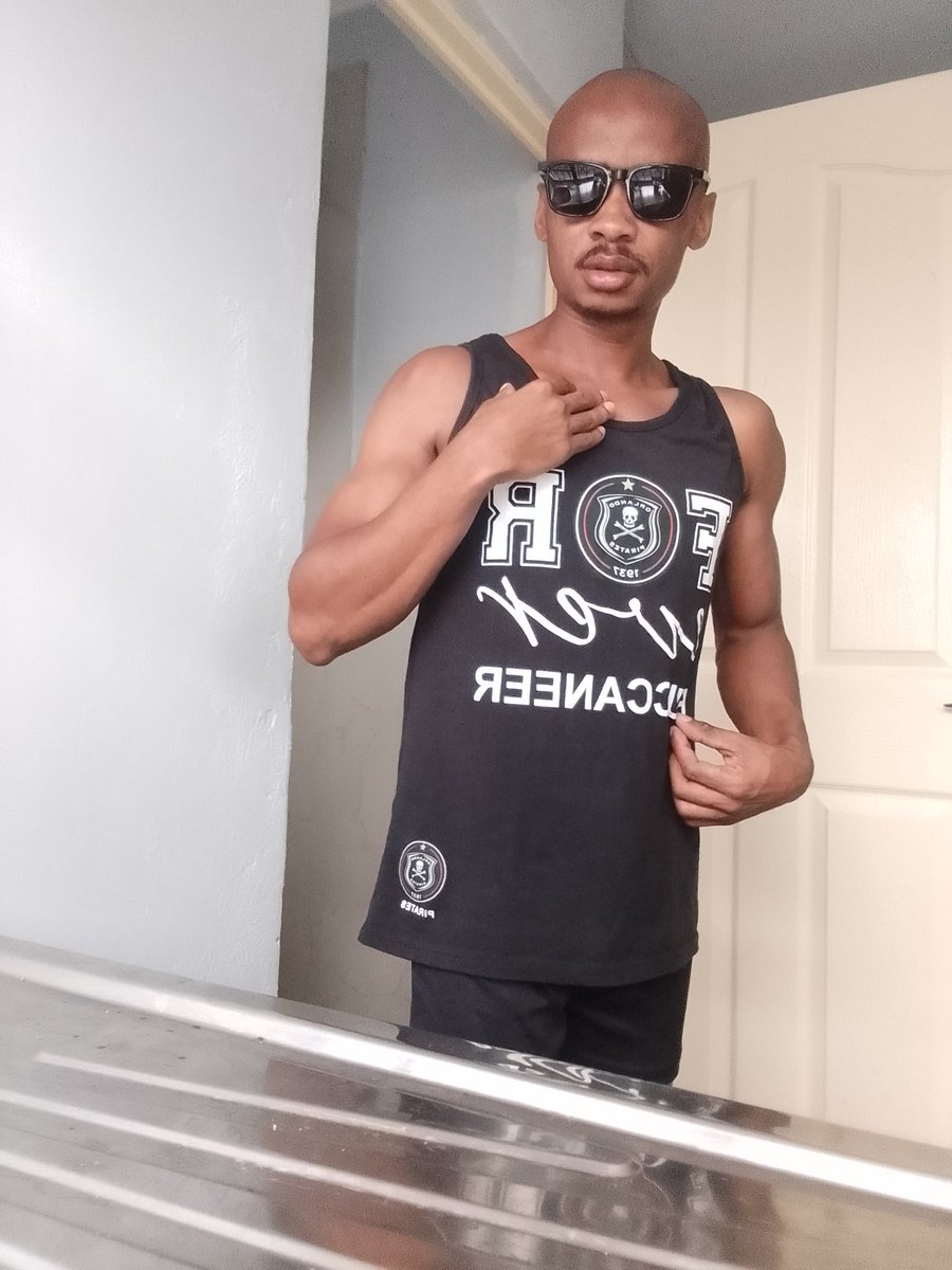 GwamaAnele's tweet photo. #Week05. I'm stil fetching my pace. Fetching my fitness.I will get there. #UpDaBucsโ ๏ธ๐โโ๏ธ๐โโ๏ธ๐๐๐๐ช https://t.co/vtVBrgwC2x