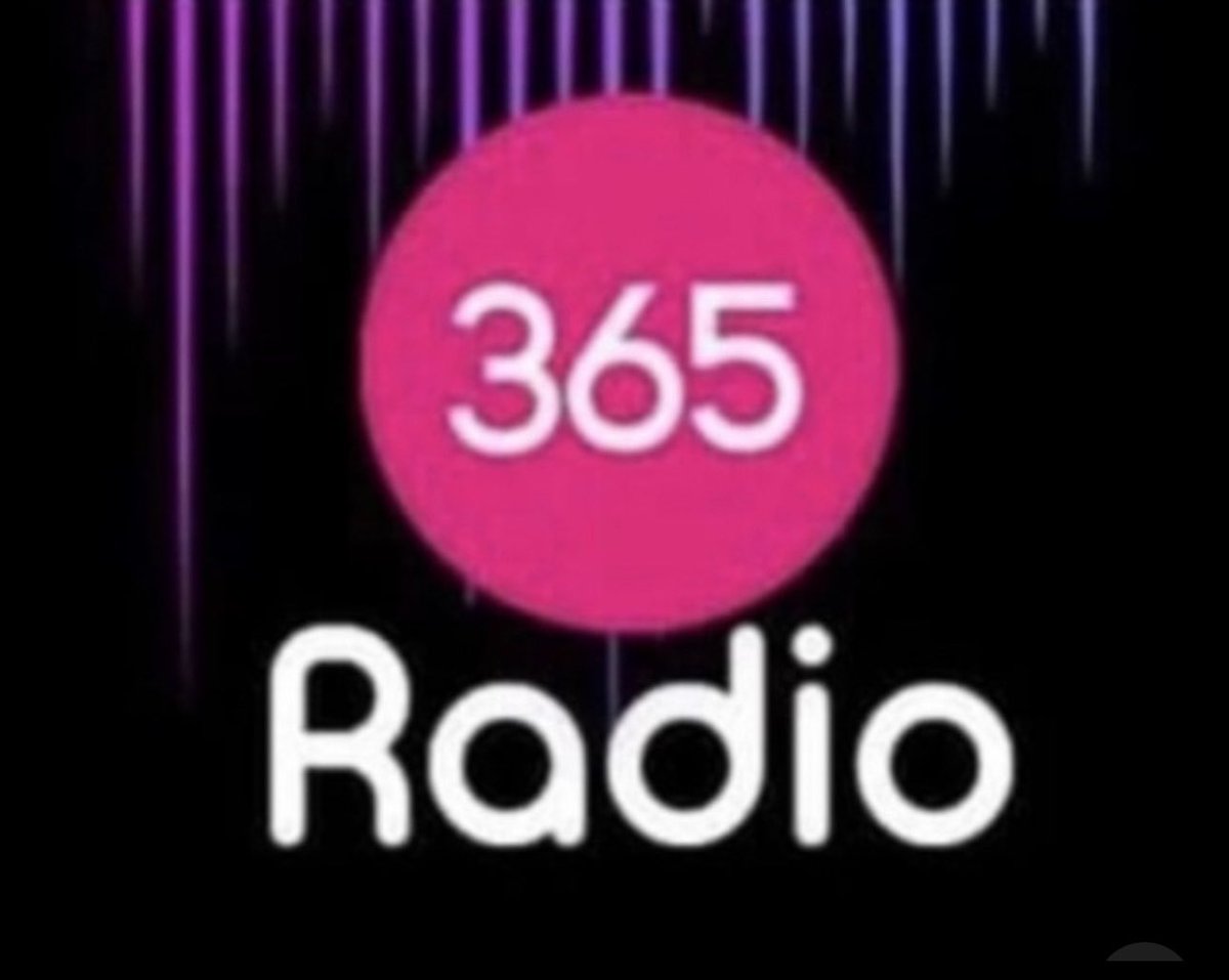 DawnParry's tweet photo. Hope youβll all be tuning in to the @DawnParry & @Sillywhite XXX-Rated hysterics-inducing show this morning on @365Radiodotco from #9am GMT this (SATURDAY) morning. #dogginguk #dogging #laughter #music
Listen HEREβ‘οΈ https://t.co/TBu2rrKjTW https://t.co/IwGzp19BGT