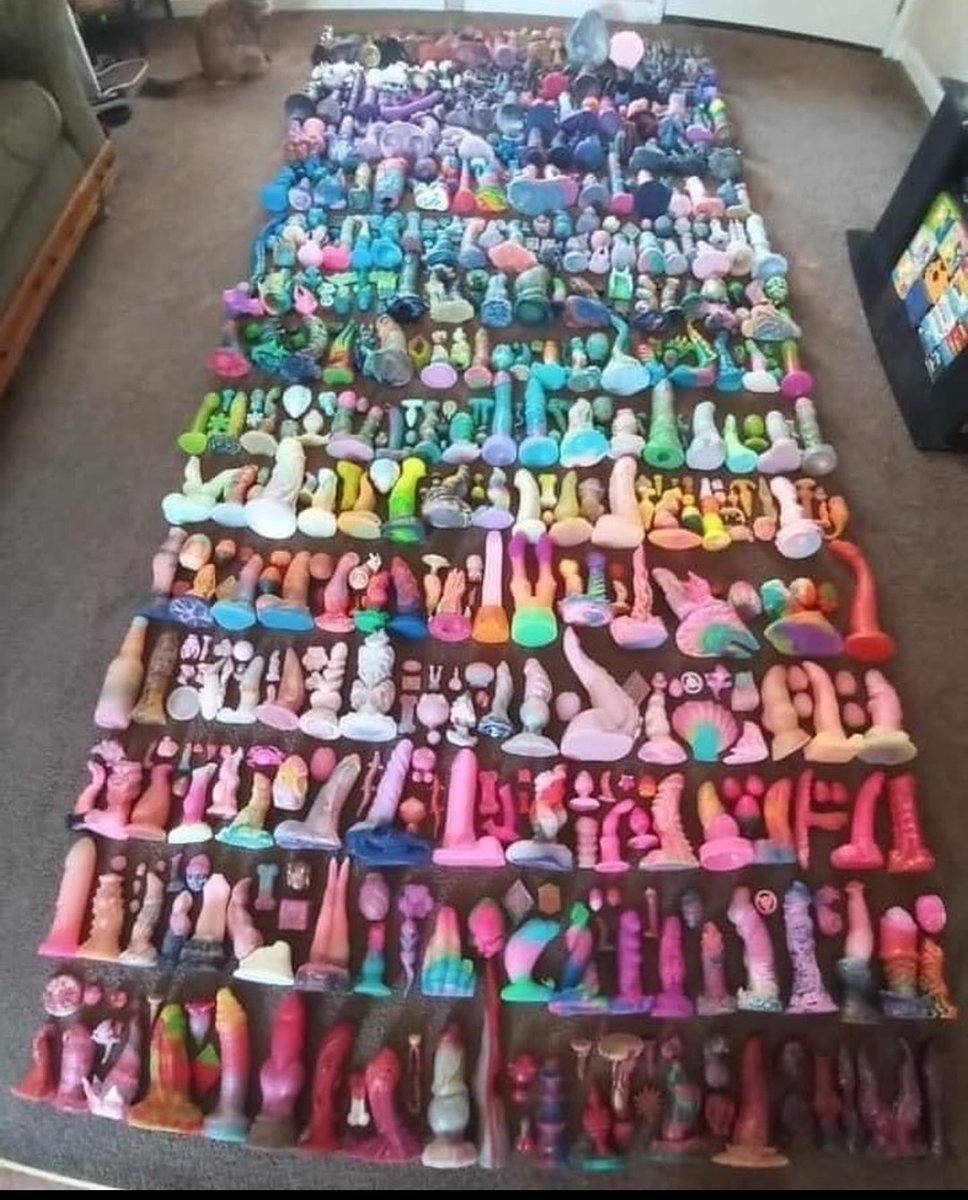 StephanieHorror's tweet photo. When my OCD kicks in 😆 https://t.co/HuI3MT0BJW