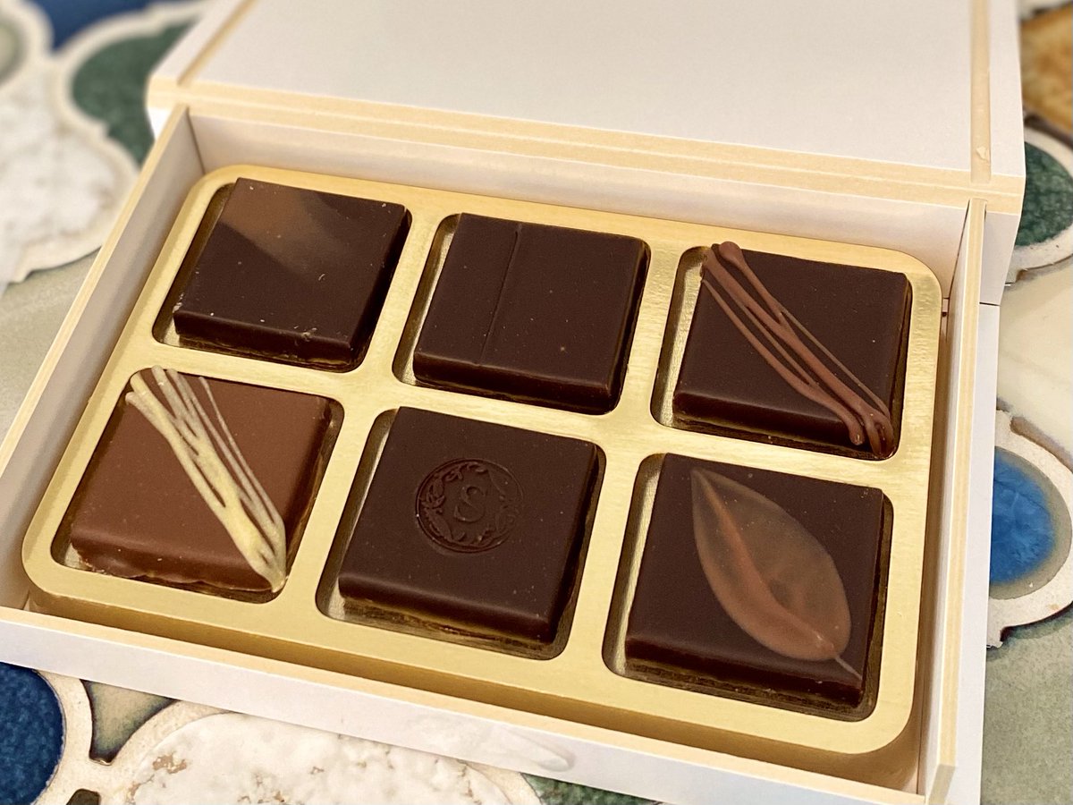 gdkziueblpy's tweet image. 去年から気になっていたセイストとロマンスチョコレート🍫