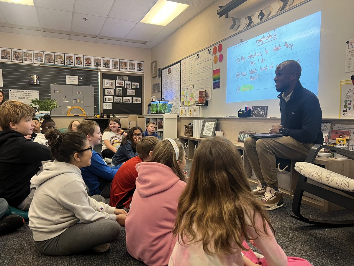 Angie Hampton tweet media