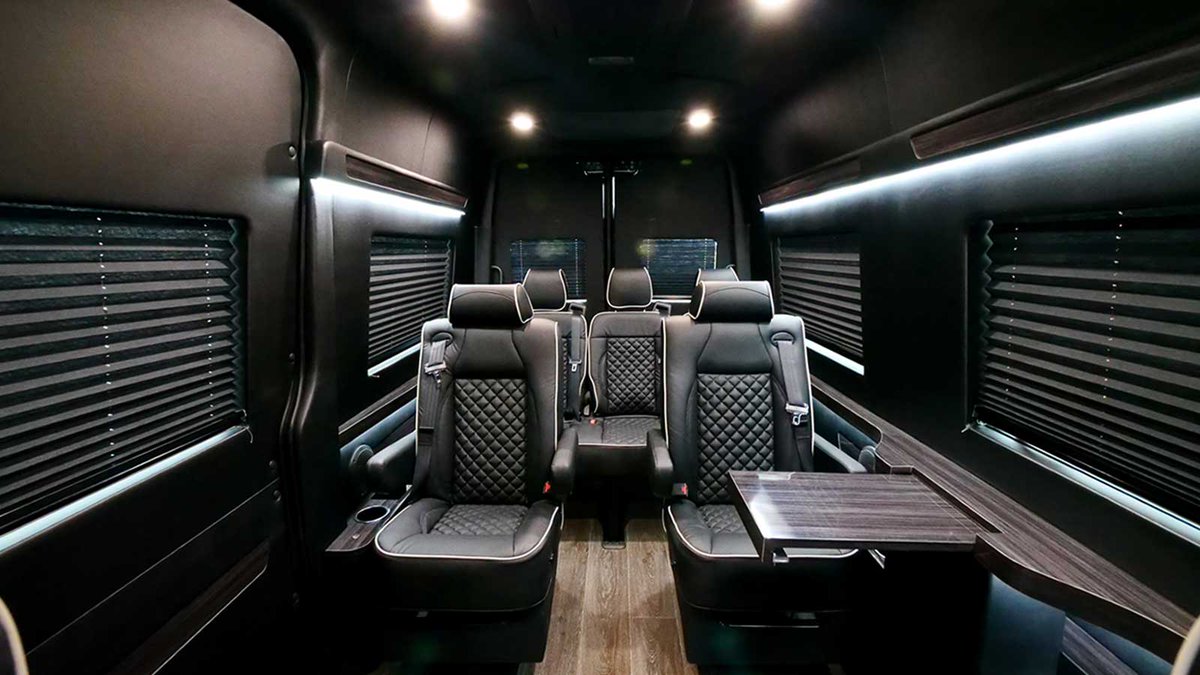 HQCustomDesign's tweet photo. For Sale - New 2022 Mercedes-Benz Sprinter 144” 2500 high roof in back exterior. Family/Executive Edition features a bold black interior with 9-passengers.  (approved)
https://t.co/cmizLprqH6        
.
.
#customization #customvehiclebuild #mercedessprinter https://t.co/ZS3yLoJXwX