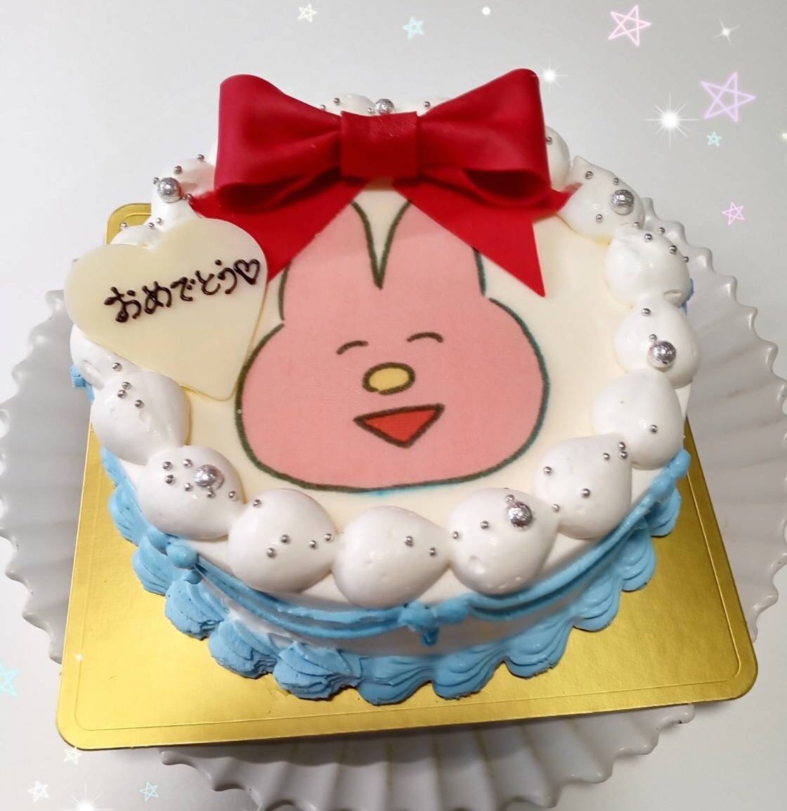 naonyan_naonyan's tweet photo. cakewithさんでオリジナルケーキを作ってもらいました(可愛すぎて悲鳴😭😭😭)
今日も生きてておめでとうケーキ‼️🎂🌈
https://t.co/jMnVf6caFv
@cakewith_tokyo #cakewithpr #pr https://t.co/tnvDl1XNF8