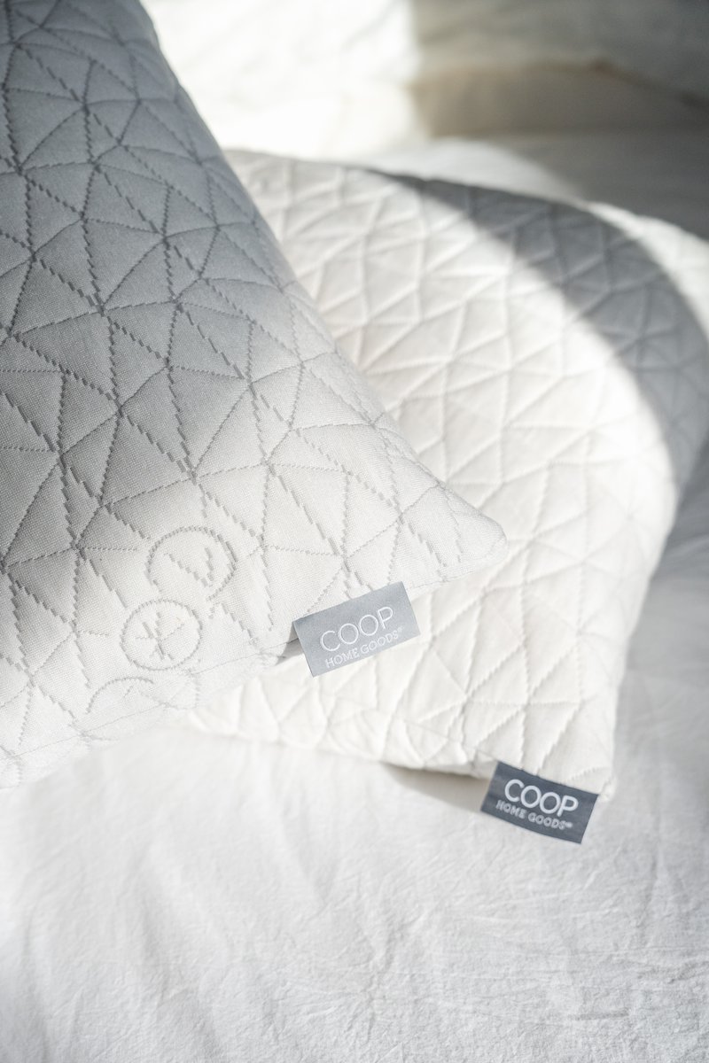⭐ ⭐ ⭐ ⭐ ⭐ 
"The best pillow I have ever owned. No more neck pain!
Love this pillow, so smooth, and very plush but not too firm. 
So glad I got one of these". -Lori S.
You have 💯  nights to try Coop, why aren't you?
 #sleepcomfortably #neckpain #customerreview