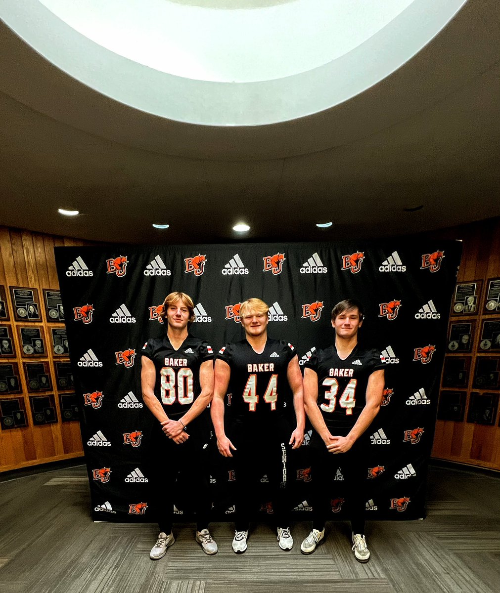 MikeBurke_2023's tweet photo. Great visit at @BakerUniversity! Thank you to @CoachMRegalado, @Coach_Tuck_47, and all the coaches for everything today. We had a great time with you guys! Big things happening at @BakerU_Football!
@HoltFB @NationHolt https://t.co/DqvDdVBRpD
