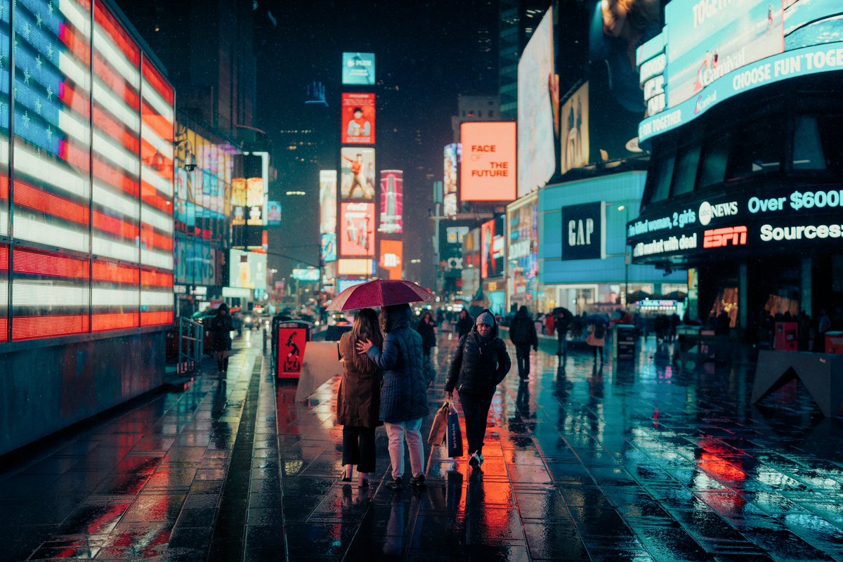 VantagePointNYC's tweet photo. Did you miss me? ☔️ https://t.co/Qqw9VGRgmg