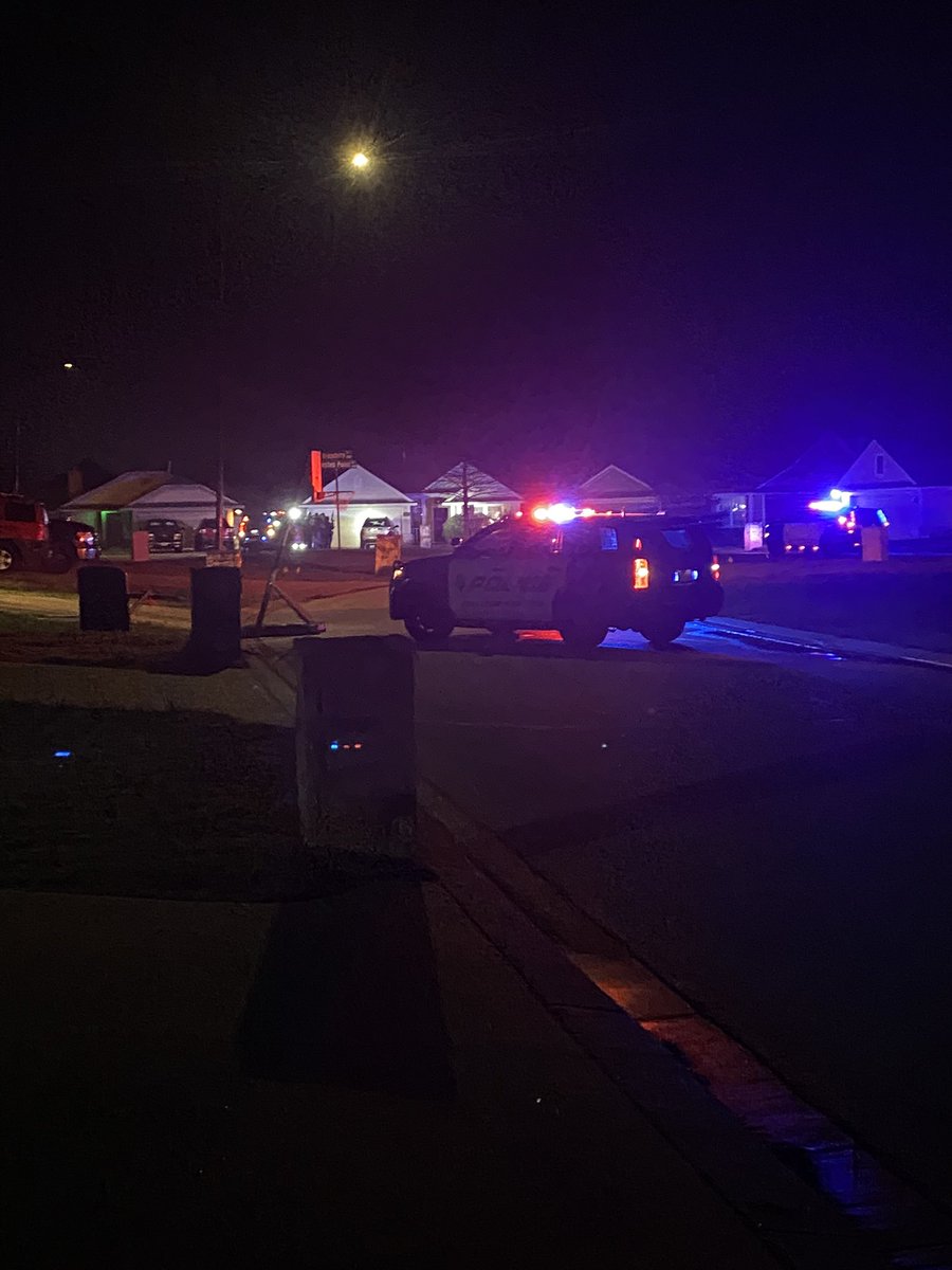 BenZimmer8's tweet photo. @KBTXRusty heavy police presence on Crested Point—roads blocked and trying to get someone out of his house right now and there’s no end in sight https://t.co/j29PDO9an3