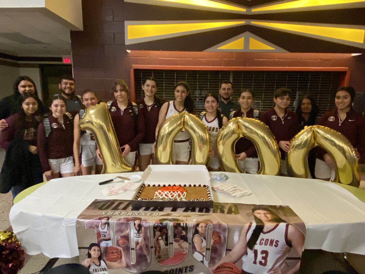 marcieparra's tweet photo. We celebrated @oliviaarenee13 for reaching 1000 Career Points with the game she fell in love with at such a young age! We are extremely proud of her dedication and hard work these past 4 years. We are grateful for every Coach who helped shape the player she is today! 🏀❤️🎉 https://t.co/1i5Pc17DDP