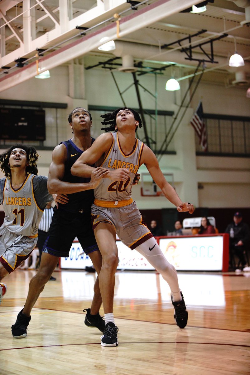 stevesolismedia's tweet photo. It’s a final out at @PCCAthletics as the Lancers defeat @thepgbeavers, 70-61.

PCC’s Jonathan Tchengang 20 pts 7 reb. 4 stl

Trade Tech’s Devon Jainlett leads all scorers with 21 pts 7 reb. https://t.co/fp1x3Iyn3z