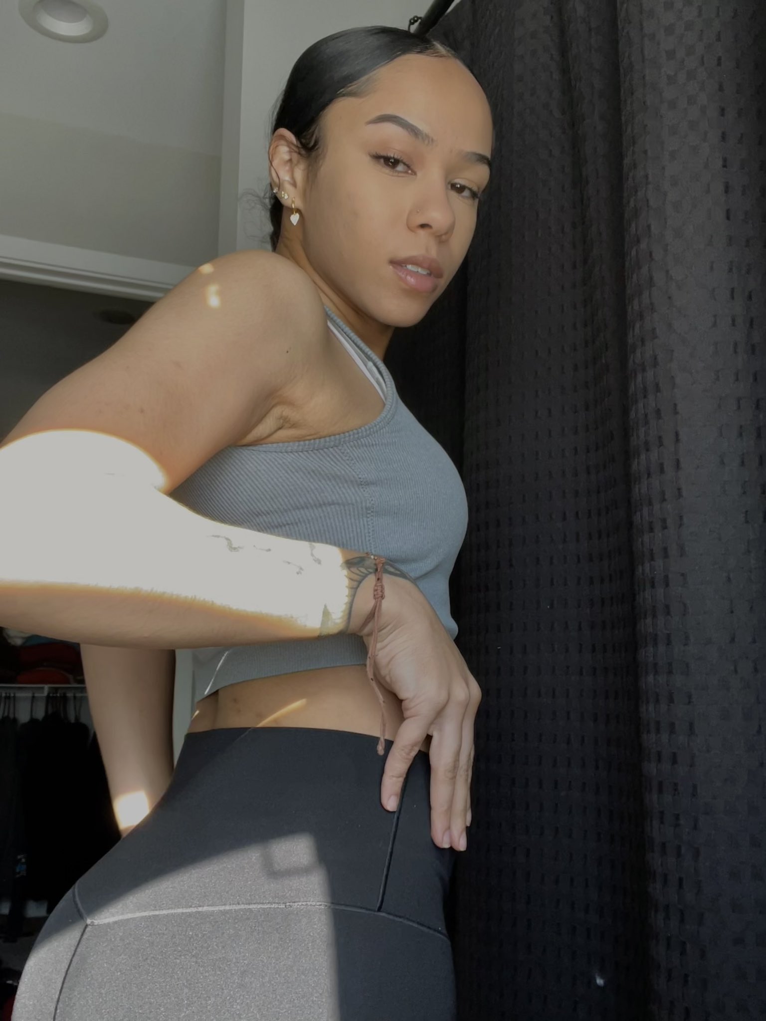 curly sosa on Twitter: "🧍🏽‍♀️ https://t.co/91ue5Ztxlt" / Twitter