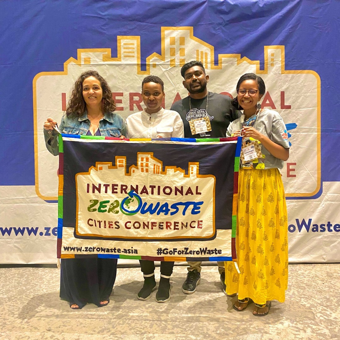 It’s time for Africa! 🙌

On the last day of #IZWCC2023 in Quezon Philippines, BFFP members @ZeroWasteAsia and @motherearthph passed the torch to @NipeFagio to take the lead for the next #IZCCC in #Tanzania 🇹🇿 with support from GAIA Africa. 

#GoForZeroWaste #BreakFreeFromPlastic