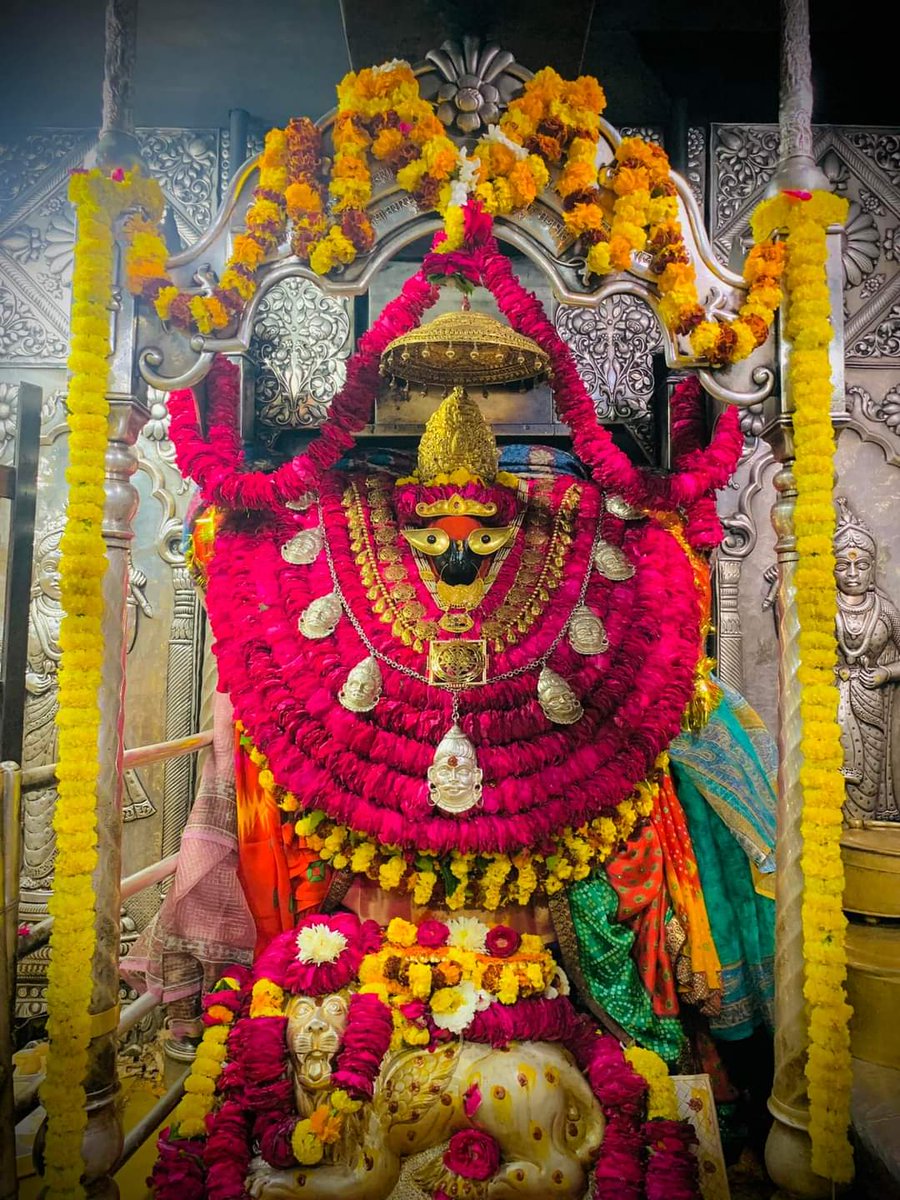 माँ विन्ध्यवासिनी के दरबार में हाजिरी लगाने का सौभाग्य प्राप्त हुआ जय माँ विन्ध्यवासिनी 🙏🙏कल्याण करो