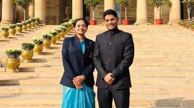 BureaucratsInd's tweet photo. Not a ‘Big Fat Indian Wedding’, but an INSPIRING one!

Shivam Tyagi, IPoS &amp; Arya R Nair, IRS tie knot in a simple affair, abandoning grand celebrations. Instead, sponsored educational expenses of 20 inmates of an orphanage.

May god bless the newly-wed 💐

https://t.co/2hhFUcRVKh https://t.co/et90X50pxh