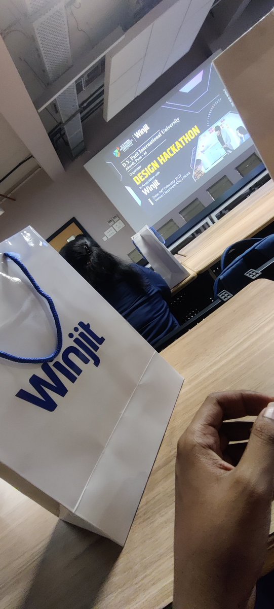 theSpiderDev's tweet image. Attending #DesignHack2023 #WinjitDesignStudio

Started with an amazing Ice-Breaker. 🤩