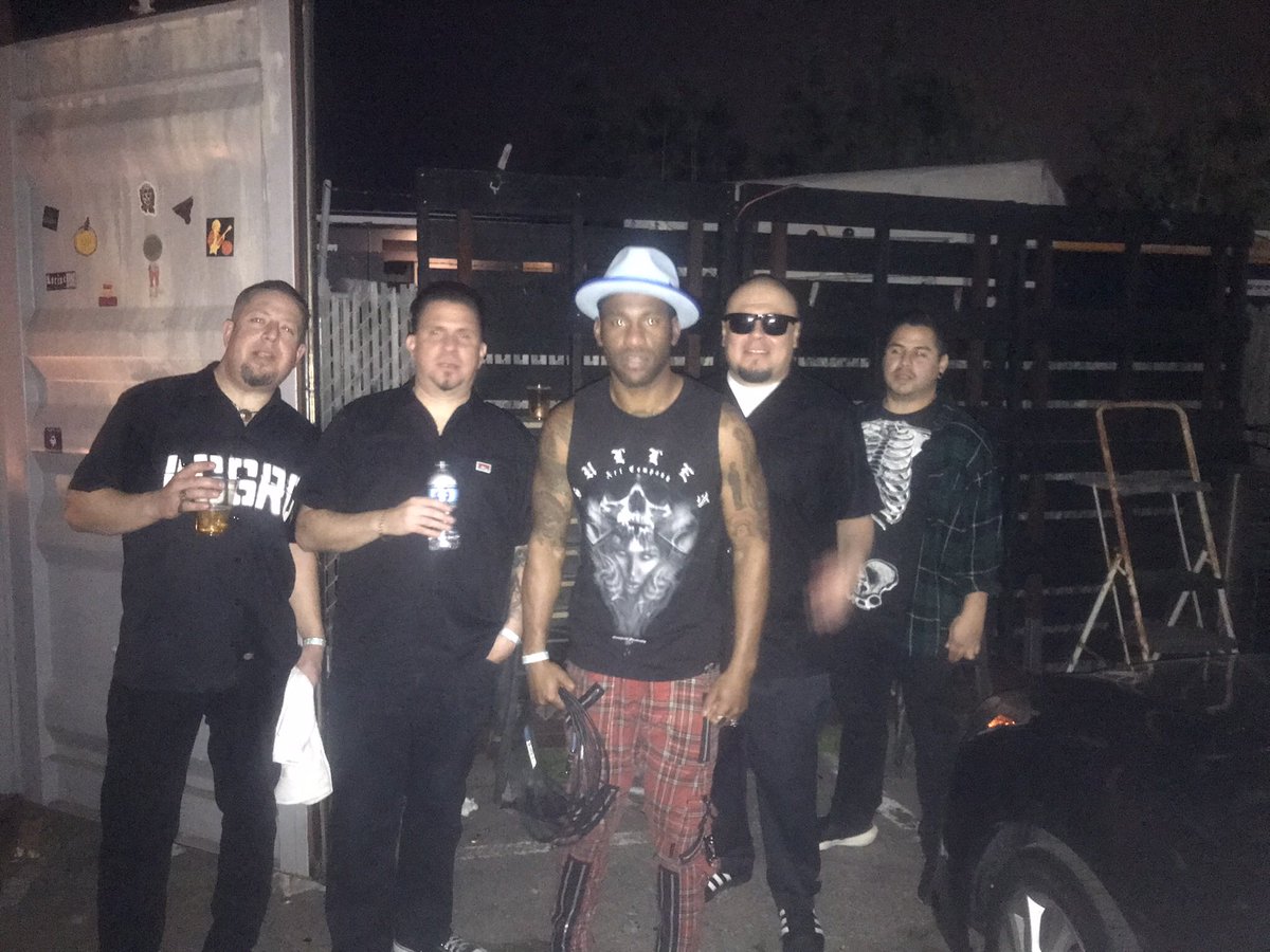 swinginjohnny1's tweet photo. @AggrolitesOG Great Sharing Stage looking forward to more projects https://t.co/9ioPzbZ9SL