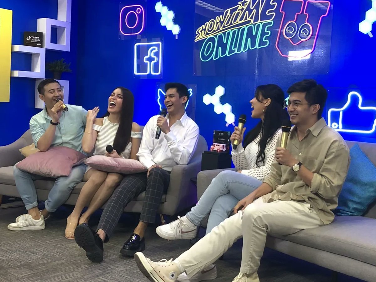starhuntabscbn's tweet photo. LOOK: Zach Guerrero &amp; Seham Daghlas on Showtime Online Ü promoting their new shows, Pie Shorts Presents: Eat Pay Love &amp; The Chosen One Barkadahan!

Pie Shorts Presents: Eat Pay Love starts tomorrow, 6 PM.

The Chosen One Barkadahan premieres tonight, 7:30 PM only on PIE Channel! https://t.co/APtFmxaB3x