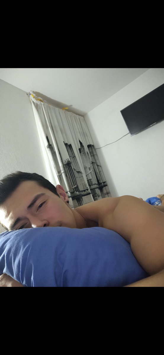 JulianSTagle's tweet photo. Wenas noches…. 😴😴 https://t.co/opMhQcj2pv