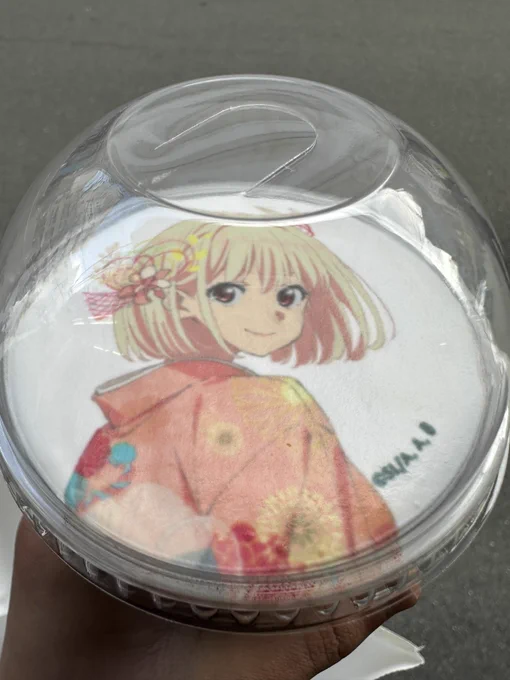 ストロー刺すのに勇気がいる(; 'ω')ゴクリ 