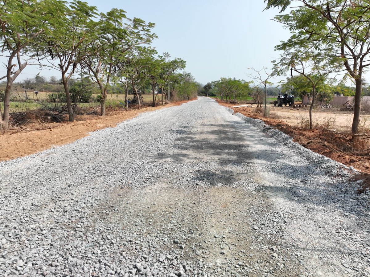 BhoothpurM's tweet photo. BT Road work started at ward no 2 In bhoothpur Municipally under TUFIDC Grant  @cdmatelangana 
@KTRBRS 
@arvindkumar_ias https://t.co/AZ1GhqYsFr