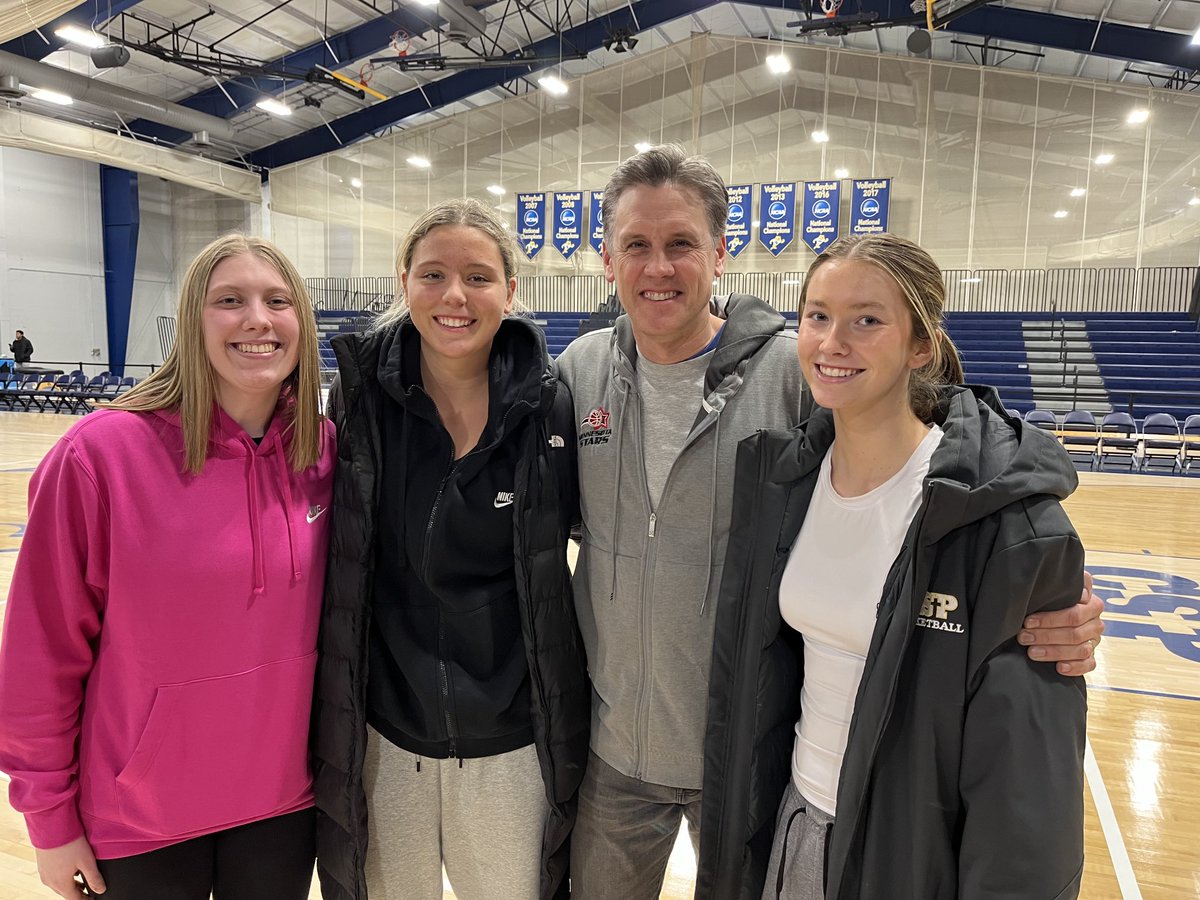 MN Stars Nilsen - AAU Girls’ Basketball (@mnstarsfam) on Twitter photo Caught up tonight with some #starsfam college athletes. Sioux Falls visit to Concordia St. Paul. Proud to have coached such strong young women. 💪 ⭐️🏀
<a href="/Ella_Campbell03/">Ella Campbell</a> <a href="/leenderts_tayah/">Tayah Leenderts</a> <a href="/allyschultz33/">Ally Schultz</a> Caught up tonight with some #starsfam college athletes. Sioux Falls visit to Concordia St. Paul. Proud to have coached such strong young women. 💪 ⭐️🏀
<a href="/Ella_Campbell03/">Ella Campbell</a> <a href="/leenderts_tayah/">Tayah Leenderts</a> <a href="/allyschultz33/">Ally Schultz</a>