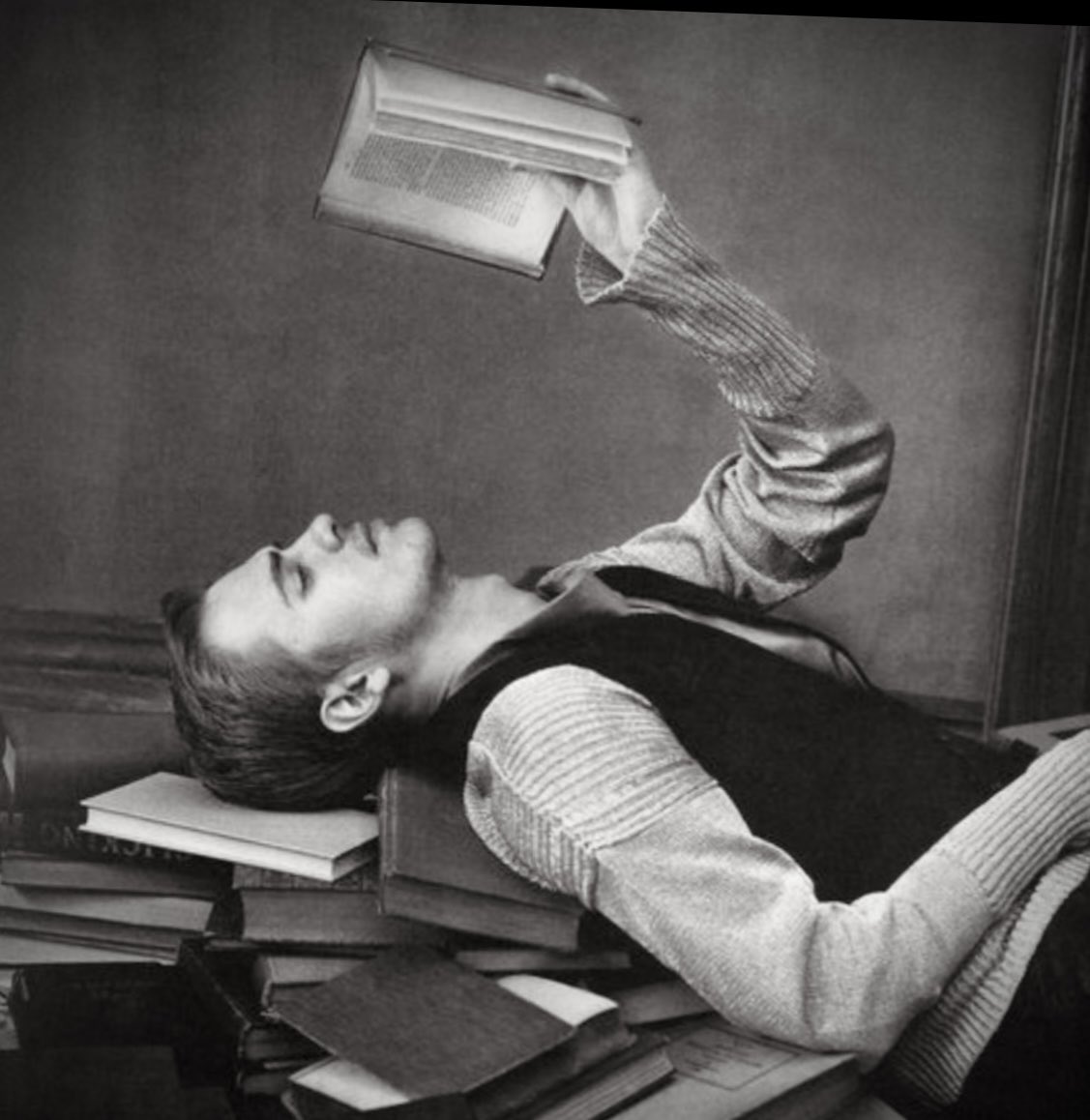 neuro.social.self tweet media