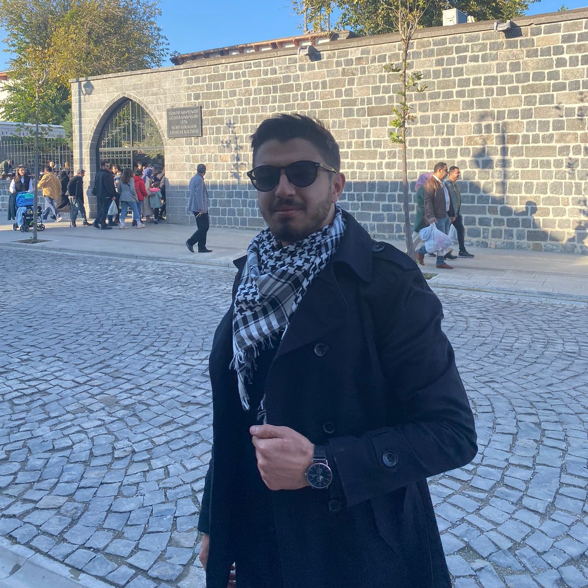 NicolasPaperso1's tweet photo. #YeniProfilResmi https://t.co/LKBQH3x2fu