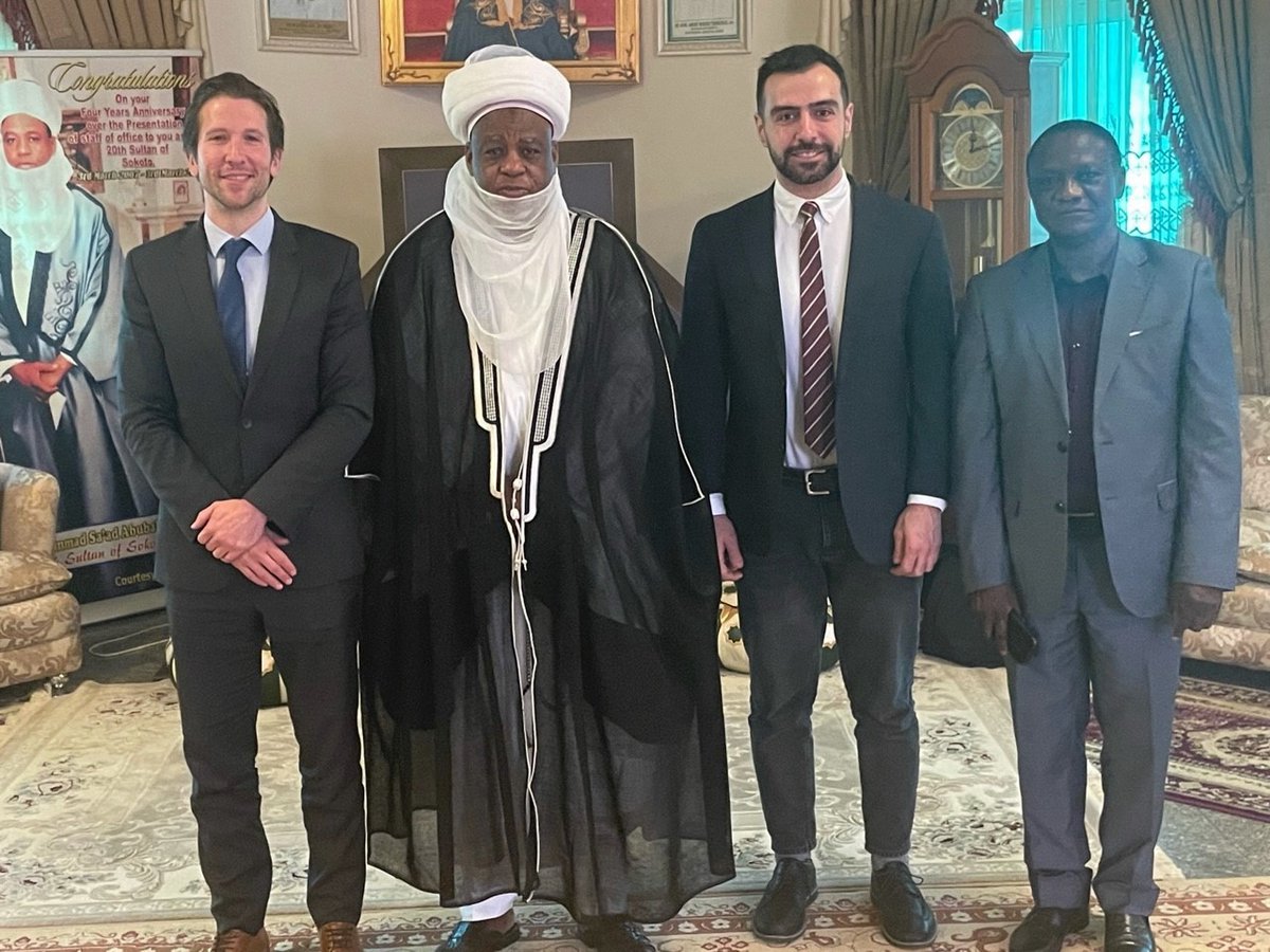 KAICIID's tweet photo. It was a great pleasure for our colleagues to meet the Sultan of Sokoto, Muhammadu Sa'ad Abubakar III in #Abuja. We thank him for his support as a patron of the #IDFP and look forward to continuing our partnership in promoting #religious tolerance in Nigeria🇳🇬

@idfpnigeria1 https://t.co/yPEBRSbL17
