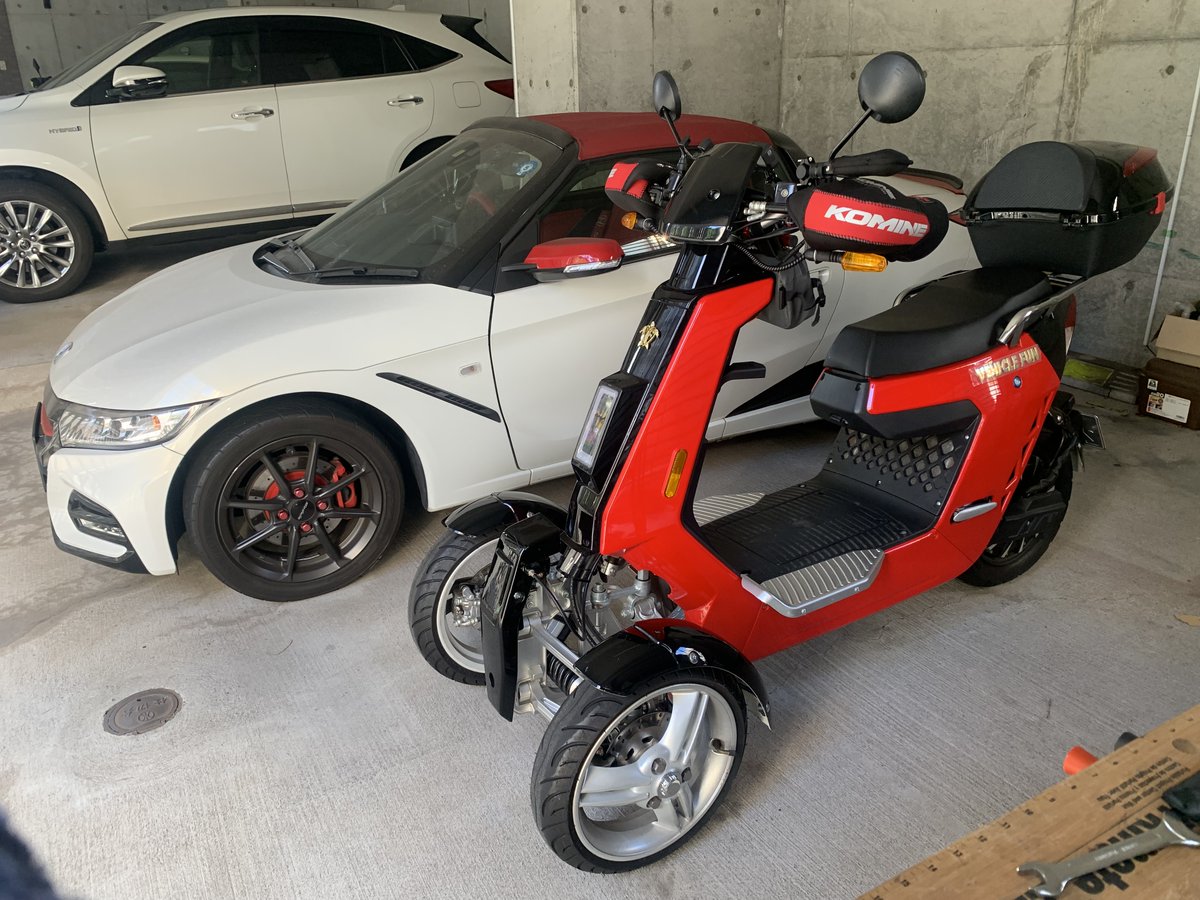 yutasan8's tweet photo. ビークルファンのリバーストライカーを購入。
まだ運転に慣れない・・・
#ビークルファン #リバーストライカー
#REVERSETRIKER #トライク
#電動トライク #電動バイク https://t.co/5aPrTlHgSS