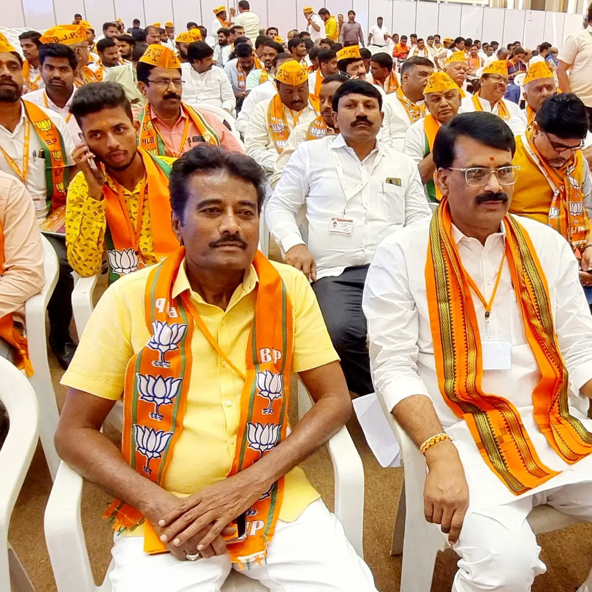MouryaBjp's tweet photo. ಬಿಜೆಪಿ-ಕರ್ನಾಟಕ ರಾಜ್ಯ ವಿಶೇಷ ಕಾರ್ಯಕಾರಿಣಿ ಸಭೆ ಬೆಂಗಳೂರಿನ ಗಾಯತ್ರಿ ವಿಹಾರ ಅರಮನೆದಲ್ಲಿ ಅಪೇಕ್ಷಿತನಾಗಿ ಬಾಗವಹಿಸಲಾಯಿತು https://t.co/PHsfo4TfS2
