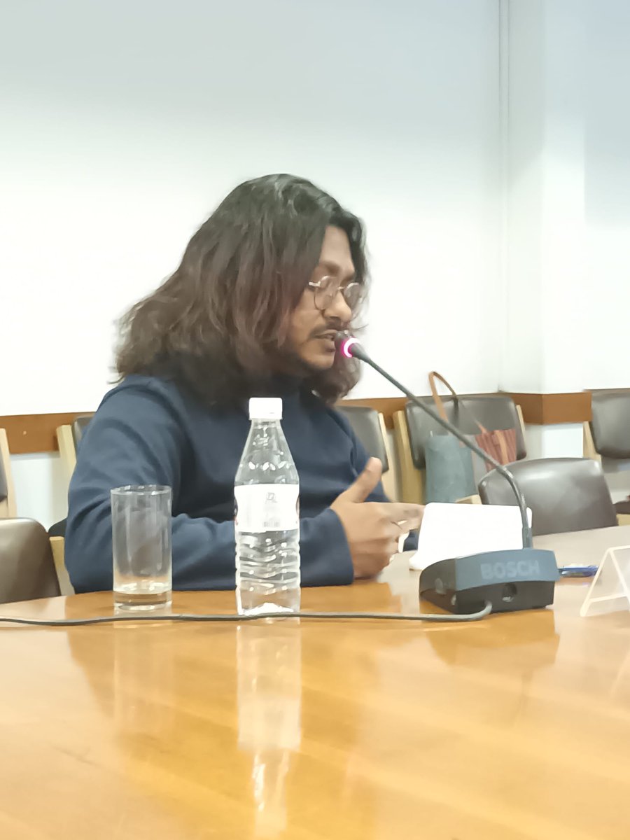 DECOLMAD's tweet photo. Neeraj Kumar @sialkotineeraj, psychologist &amp; founder of @unsoundproject spoke about their therapeutic care work with queer persons in Delhi, addressing discriminatory issues in mainstream psychology &amp; society and trans experiences of illness and their psychiatric categorisation https://t.co/wCOFrUJCWx