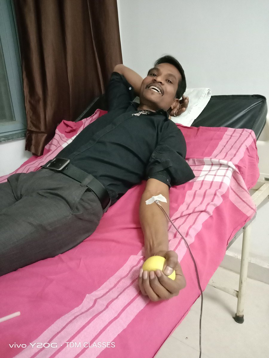 TilakManikpuri8's tweet photo. 21th time blood donate by Ravi suryawanshi (https://t.co/v7op7BNlcH https://t.co/8fLyzP7rK6 kondagaon(c.g)
@askabir_
@NeetaBajpai5 
@SamarendraS21 
@shashib40978297 
@SamleshPotai 
@NSSRDBhopal 
@_NSSIndia 
@NssChhattisgarh 
@nssdevendra_kgn 
@nssajeetsinha https://t.co/ZnipBk0RKw