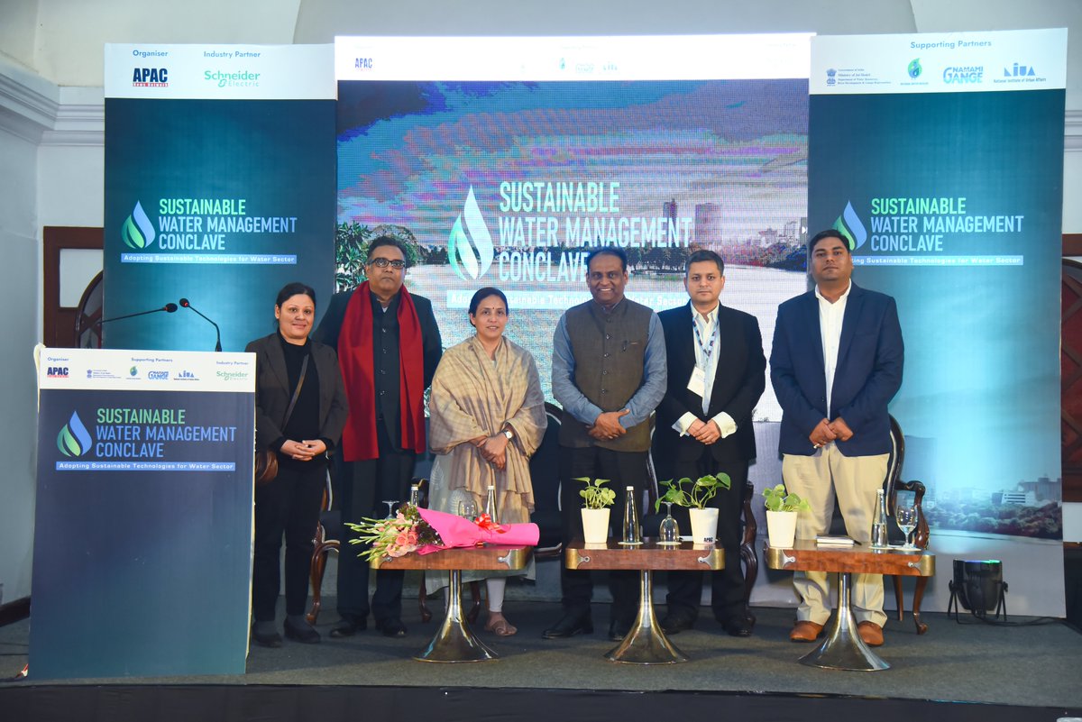 Team <a href="/Apacnewsnetwork/">APAC Media</a> &amp; <a href="/SchneiderElec/">Schneider Electric</a> with <a href="/asokji/">Asok Kumar</a>, IAS, Director General, <a href="/cleanganganmcg/">Namami Gange</a>, <a href="/MoJSDoWRRDGR/">Not Ministry of Jalshakti Anymore</a> who graced '7th edition of Sustainable Water Management Conclave - New Delhi' as an esteemed 'Chief Guest'.

#Sustainability #WaterTech #IoT #APACWater #schneiderelectric