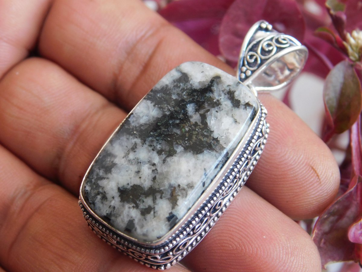 etsy.me/3HAipOQ

#pendantfornecklace #daintypendant #giftforher #turquoisesouthwest #silverturquoise #pendantnecklace #whitebuffalo #whiteturquoise #turquoisenecklace #anniversarygift
#healinggemstone #FreeShipping #turquoisependant #jewlery #MenPendant #WomenPendant