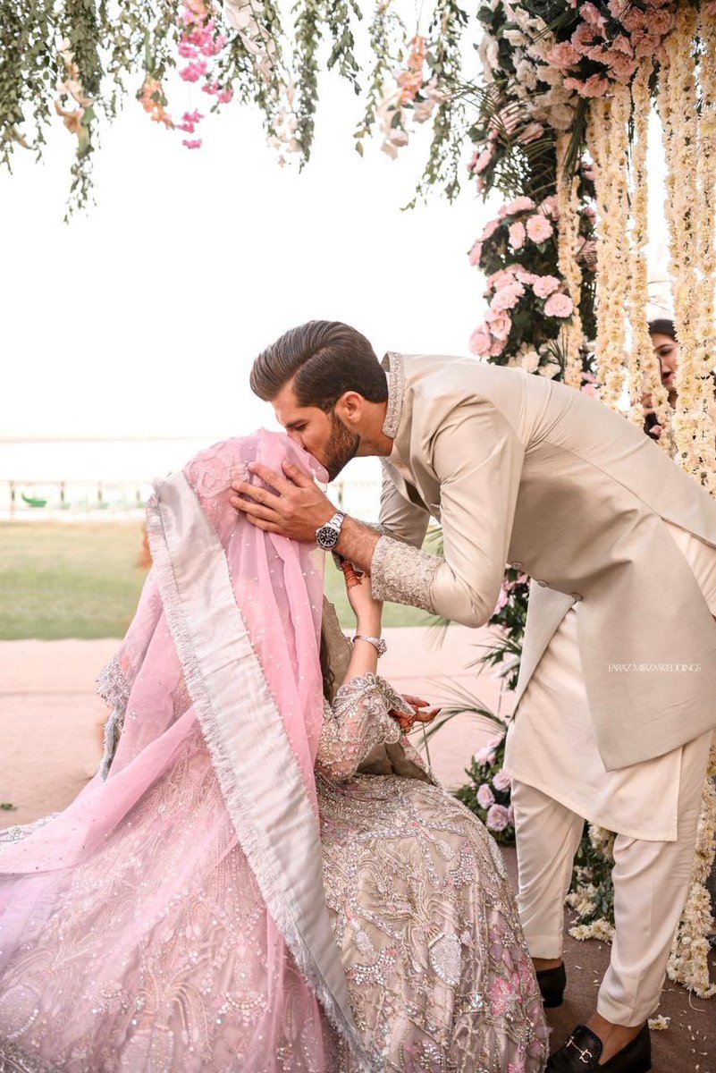 Afridis_Fan_10's tweet photo. MashAllah ❤️ 
Best couple ,❤️
#anshaafridi
@SAfridiOfficial 
@iShaheenAfridi https://t.co/TeGqsNxwfE