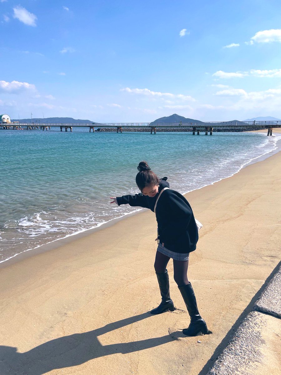 MiWatsu's tweet photo. パワーチャージ
随分と海から遠のいていたので😌

#海が好き
#水がすき https://t.co/ZX9FDCo0Ch