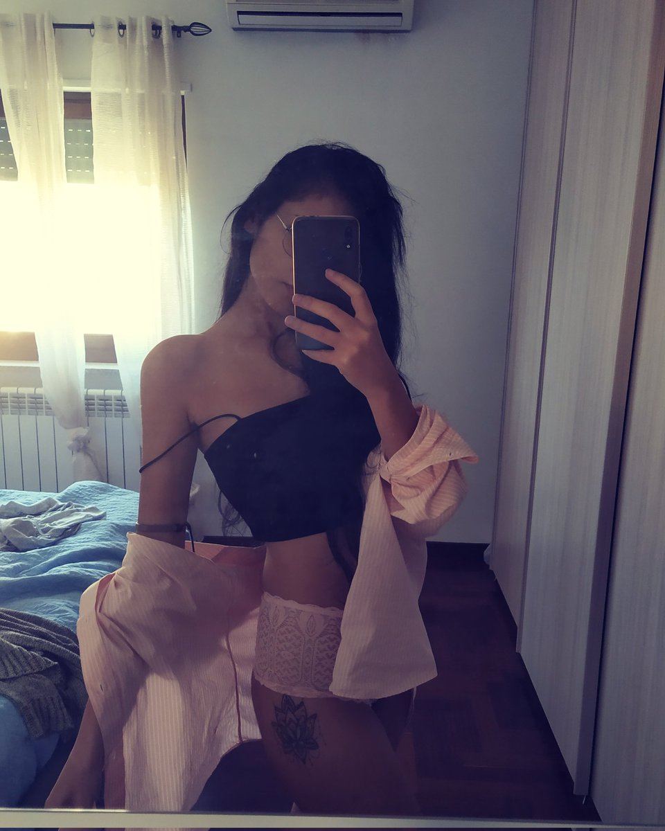cosplay_ar's tweet photo. Hi☺️ follow me on https://t.co/prUBNAN8O7 for more pic https://t.co/7Mm5s9xqzl
