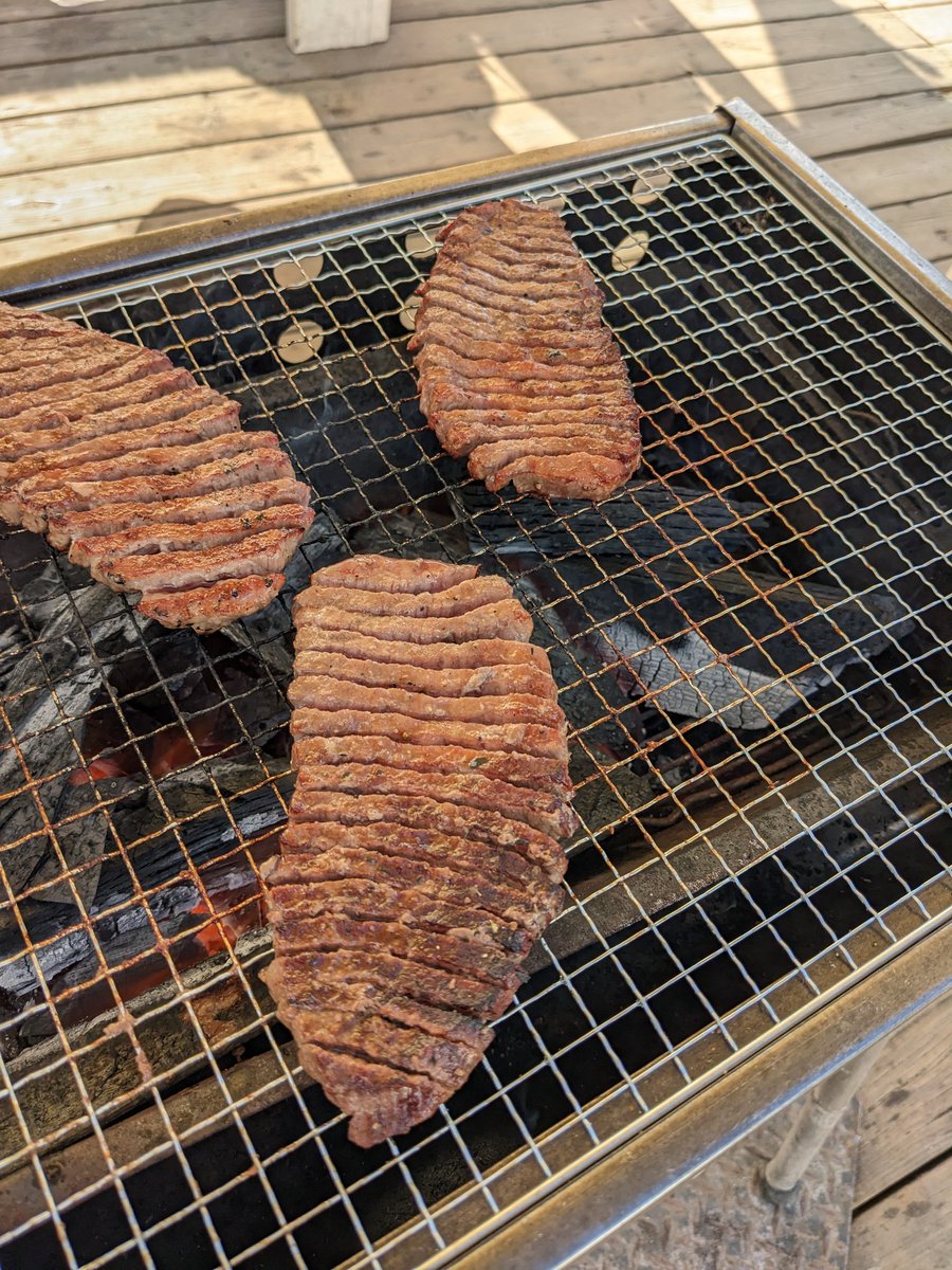 tj8000rpm's tweet photo. ようやく #CODT2021 の賞品の肉をメンバー食えました!!
#CODT https://t.co/ZYVa7i405B