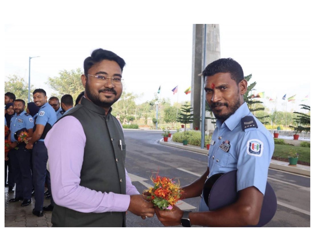 AflahIsmail's tweet photo. Even Muslim Players in Indian Cricket team refused to tilak. But our courageous @PoliceMv couldn't 
#Shame_on_Police_MV https://t.co/vt2NokvR00