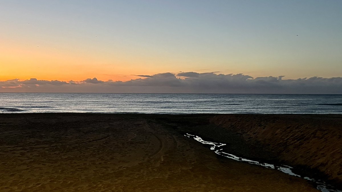 jgovi72's tweet photo. Estos días de #frio y sin lluvias nos han quitado del punto de mira la ausencia de #precipitaciones este invierno en #Estepona pero a la vista están desembocaduras de ríos y arroyos y las sequías de las torrenteras de #SierraBermeja #cambioclimatico #rainingdays #Malaga https://t.co/SPzOMyZg6m