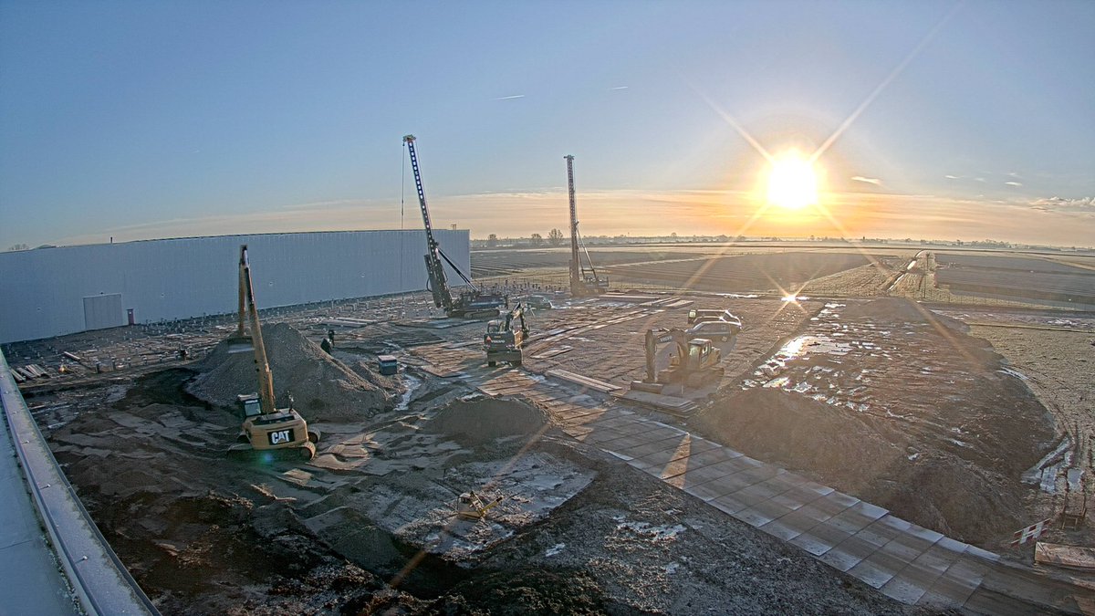 Nedcargo tweet media