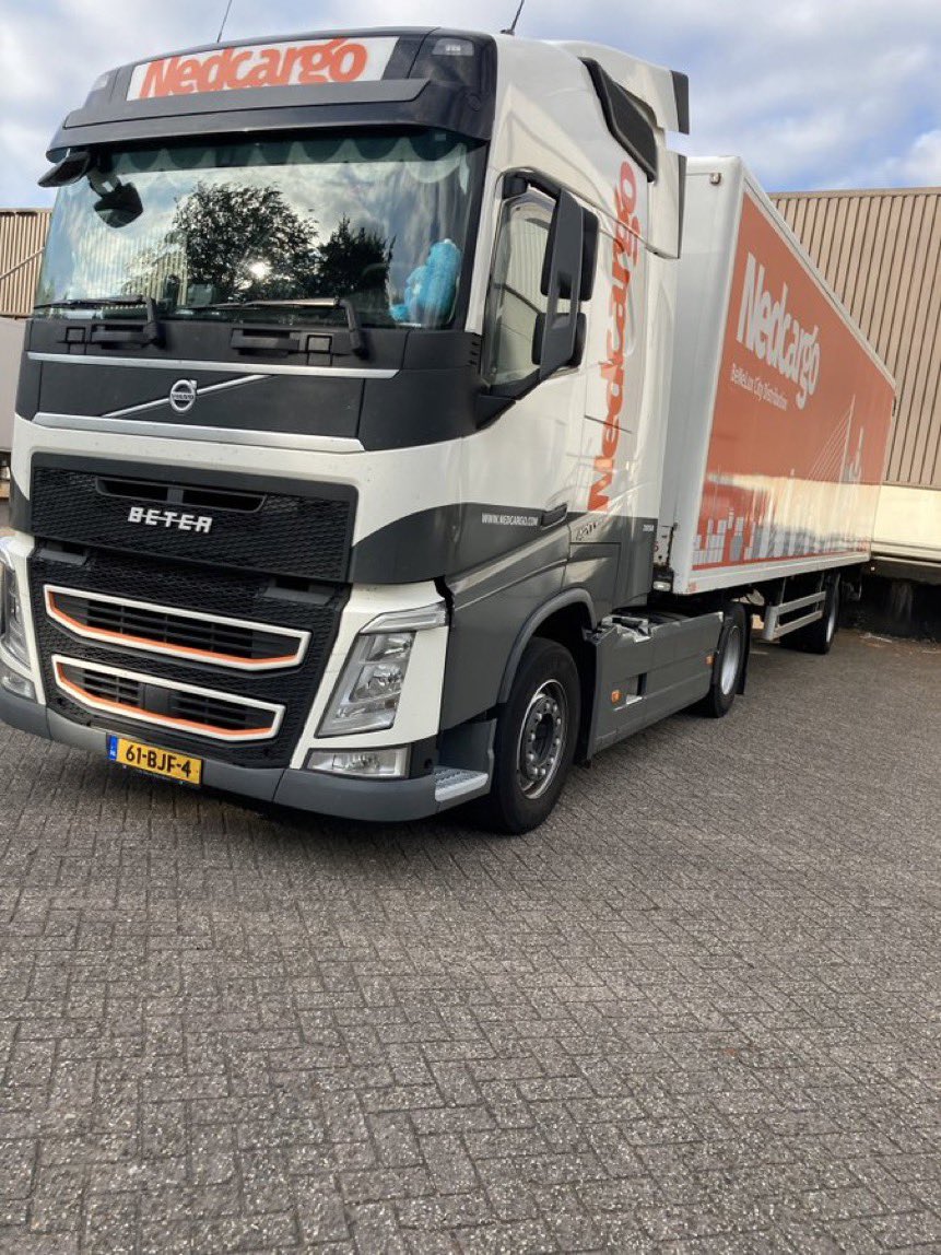 Nedcargo tweet media