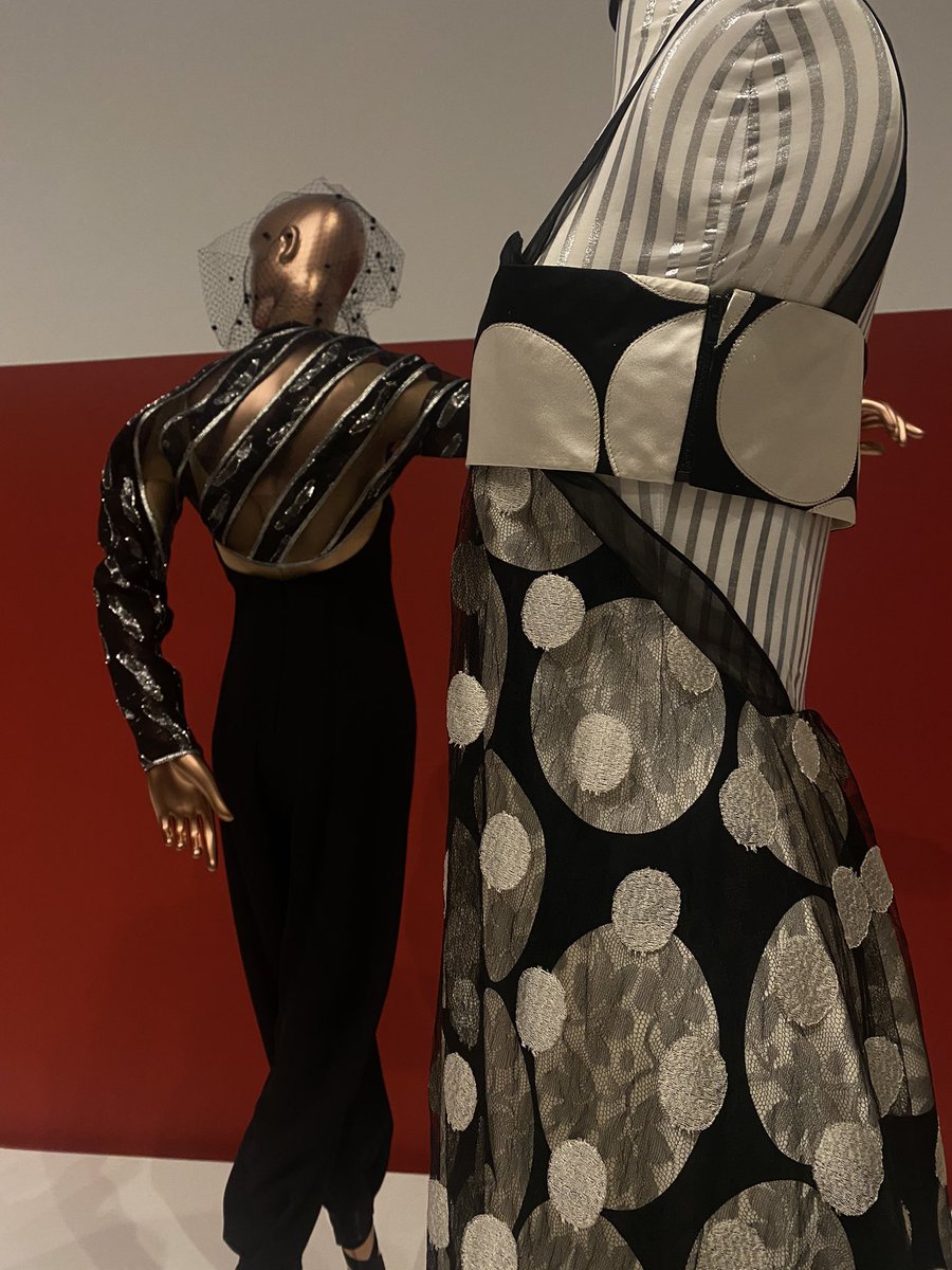 Loved the new MOVE exhibition ft. designer Geoffrey Beene 🪡 ♥️ Keep an eye for an <a href="/thechicdaily/">The Chic</a> article by one of our amazing reporters! (Photo by me)