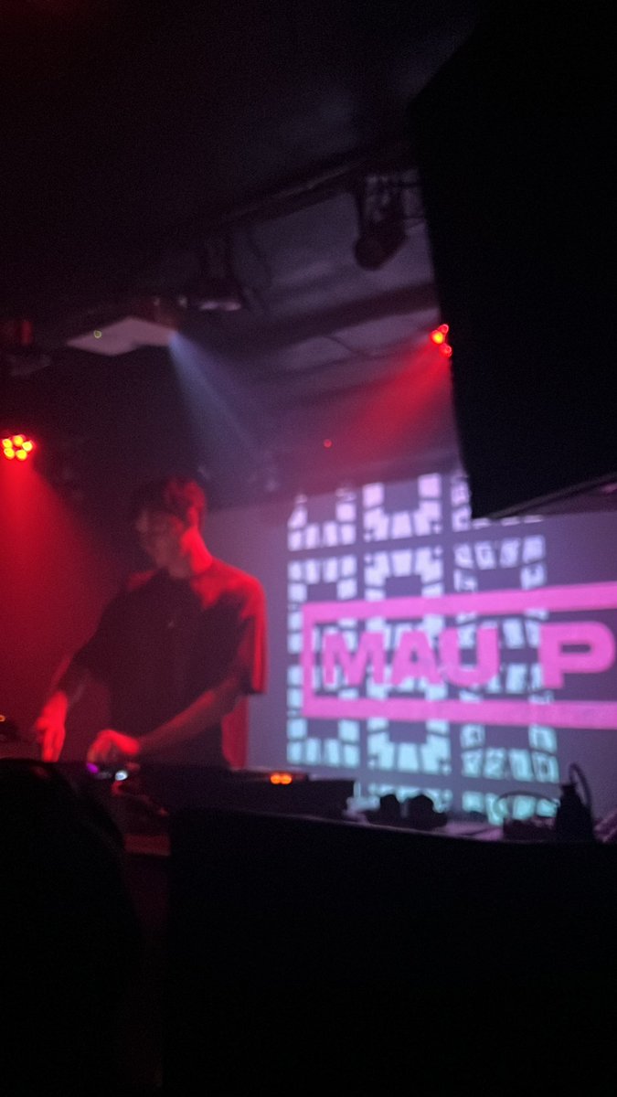 mf mans like <a href="/realmaup/">MAU P</a> going 20 min over his set lmao 🤡🤡🤡

Will he keep going…?!?
