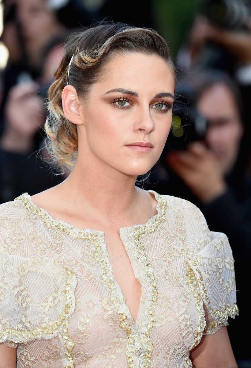 SecondKristen's tweet photo. Kristen Stewart🧡 https://t.co/pEI8Mm3myD