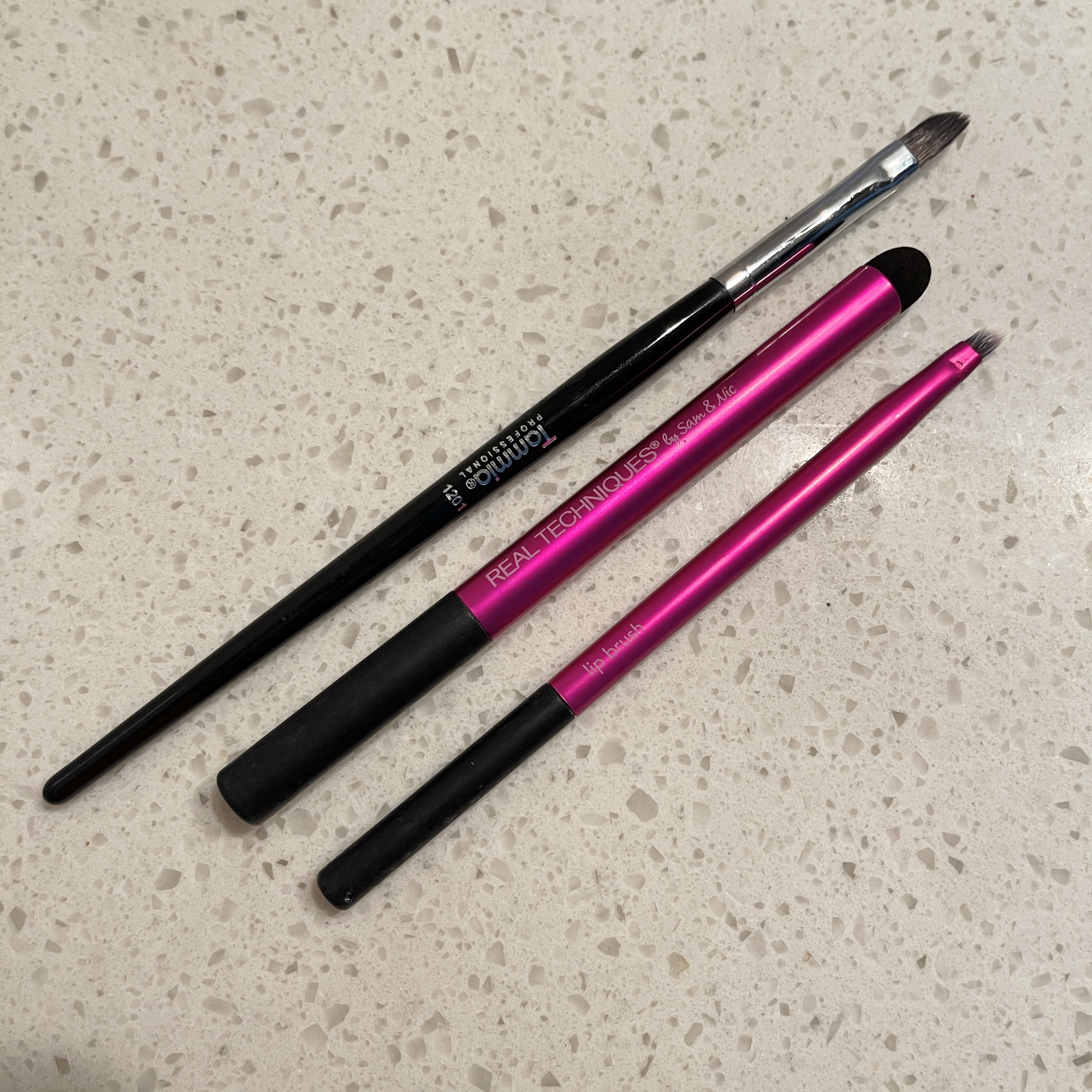 careen on Twitter "Review makeup tool & brush yang aku punya 💗 A