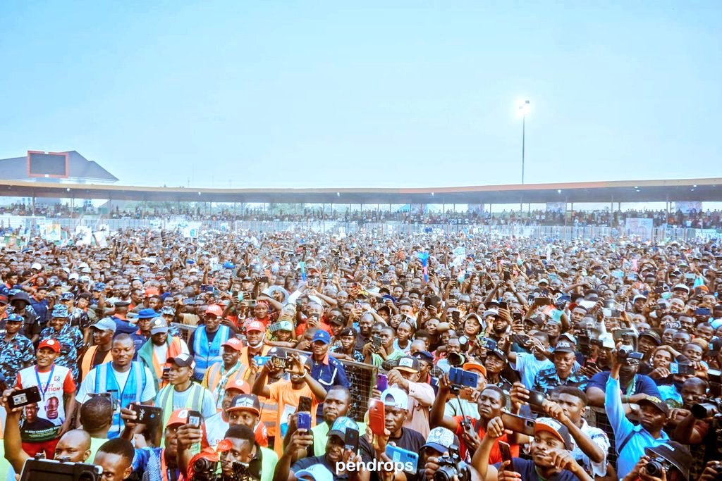 This is Ebonyi State. Obi felt at home in the SALT of the nation. This is huge and overwhelming, against all odds the people came out to show their undoubted support for the OBIDATTI movement. Next is our PVCs, and at the polls we will show our love ❤️.
#TogetherWeWill