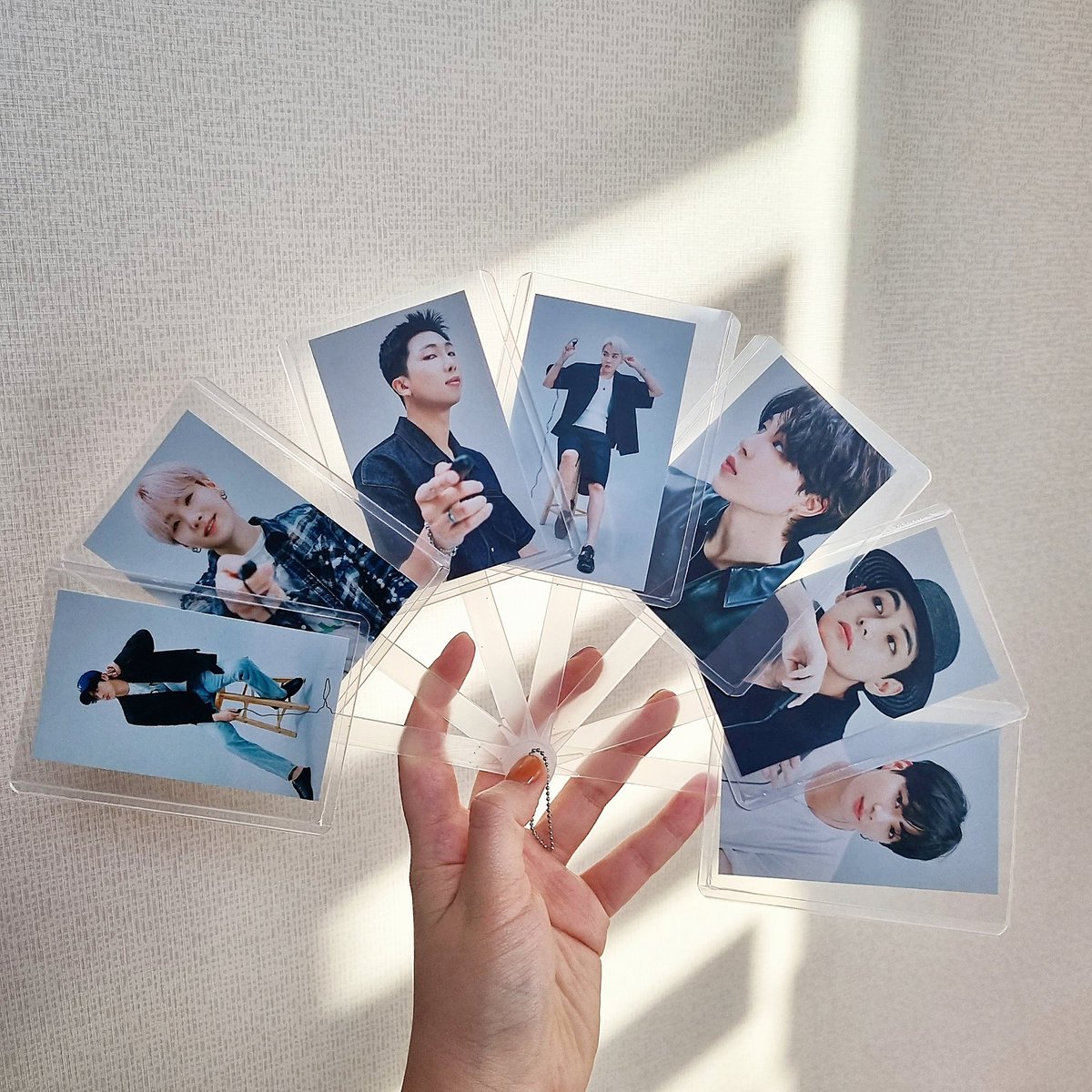 BEGIN_with_U's tweet photo. 대박 ㅋㅋㅋㅋㅋㅋ 엄청난 걸 선물 받았어요 !!! 👍💖 https://t.co/FhYRbaCx57