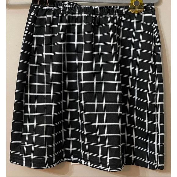 cherishlife02's tweet photo. So good I had to share! Check out all the items I'm loving on @Poshmarkapp from @Weexpressions #poshmark #fashion #style #shopmycloset #wacoal #lulus #shein: https://t.co/Ld0XGkdwat https://t.co/Ny4EA0YUbA