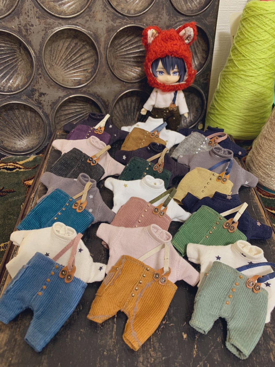 ねんどろsizeお洋服もギリギリ仕上がりました！
全部組み合わせの違う12セットあります！
悩ませてしまうかもですいません💦
もし狙ってる方いましたら写真みて目星つけて頂けたら幸いです( ´ ▽ ` )