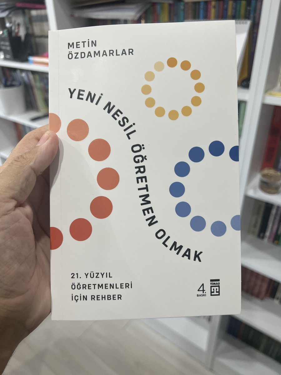 20 yıllık tecrübelerimi, eğitim-öğretime yönelik  görüş ve önerilerimi bu eserde topladım. Kitabın tüm telif gelirlerini lösemili çocuklarımızın tedavisine katkı sağlamak üzere Kansere Karşı Birlikte Derneği’ne bağışladım. Takdir meslektaşlarımındır. İlham vermesi dileğiyle...